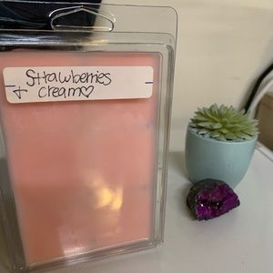 Scent wax for scent warmer in Strawberties + Cream
